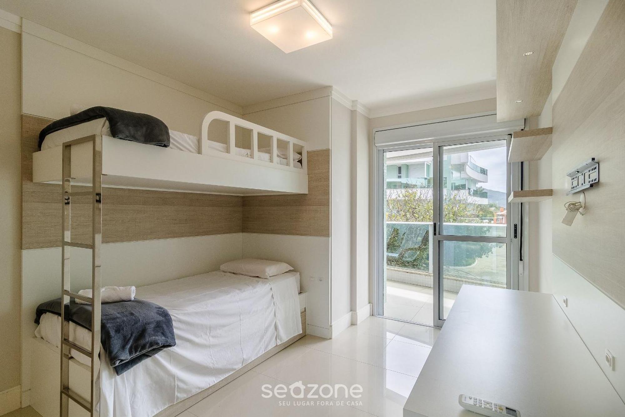 Apartamento Apto Em Cond. C/ Acesso A E Piscina Ave0232
